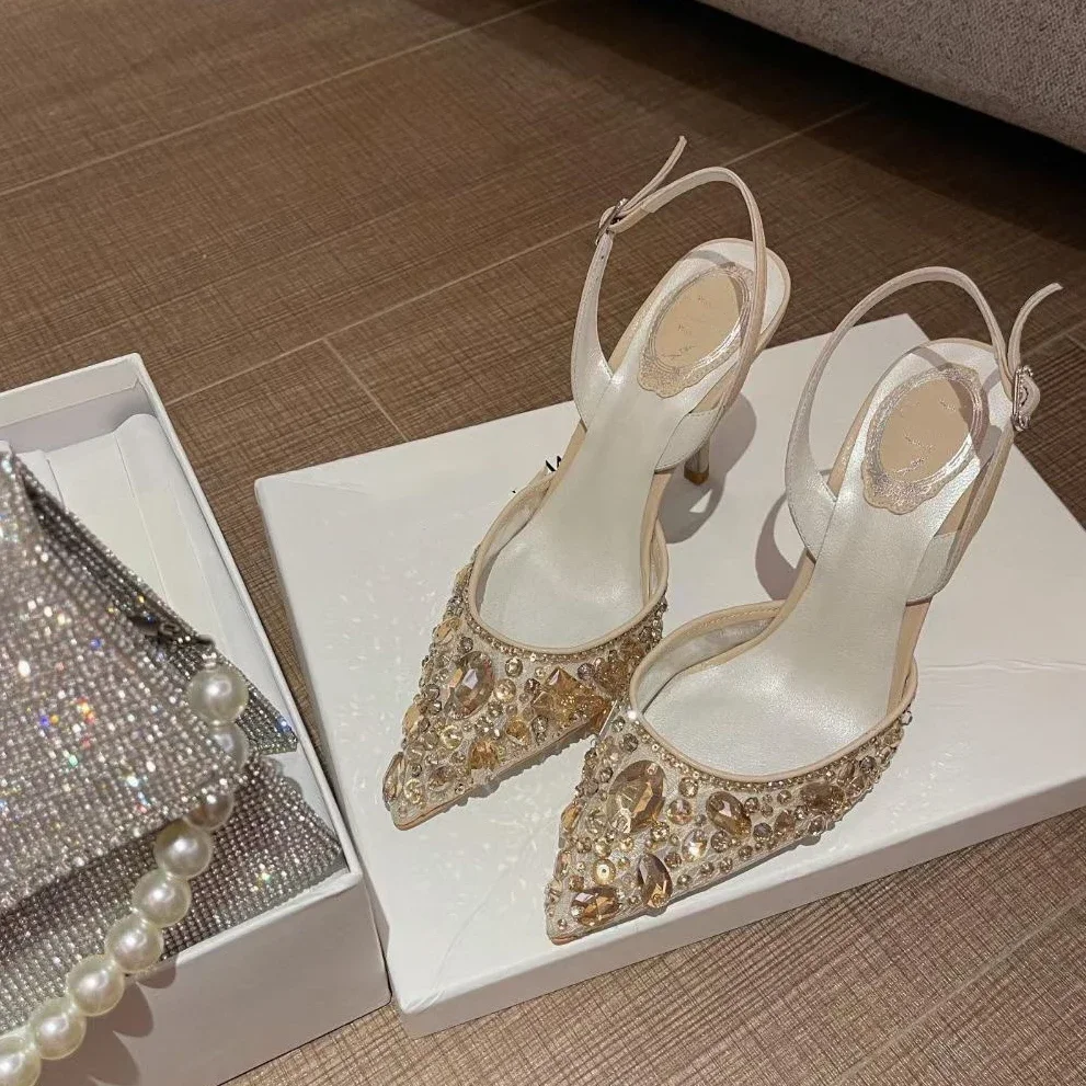 Baotou Water Diamond Lace Crys - огляд і ціна Water Shoes
